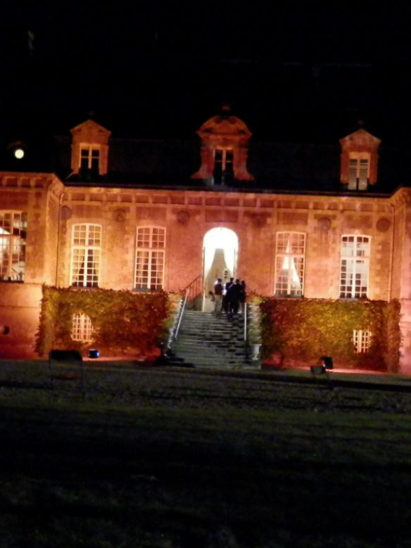 Perron arrière éclairé